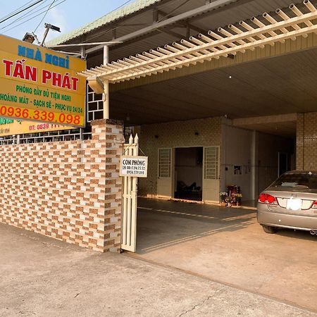 Hotel Nhà Nghỉ TáN PháT à Ap Thanh Son Extérieur photo