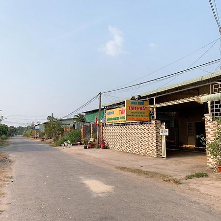 Hotel Nhà Nghỉ TáN PháT à Ap Thanh Son Extérieur photo
