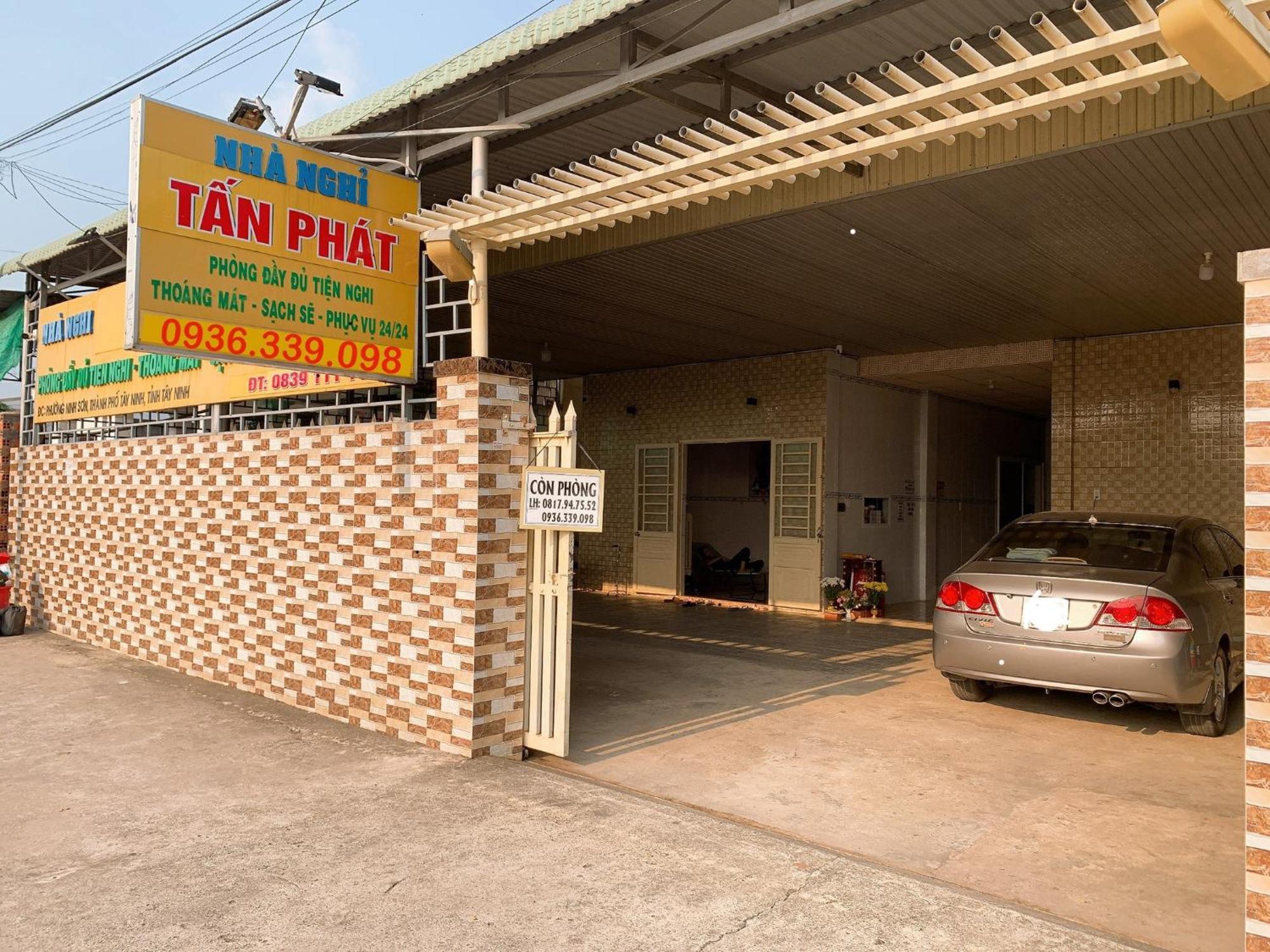 Hotel Nhà Nghỉ TáN PháT à Ap Thanh Son Extérieur photo