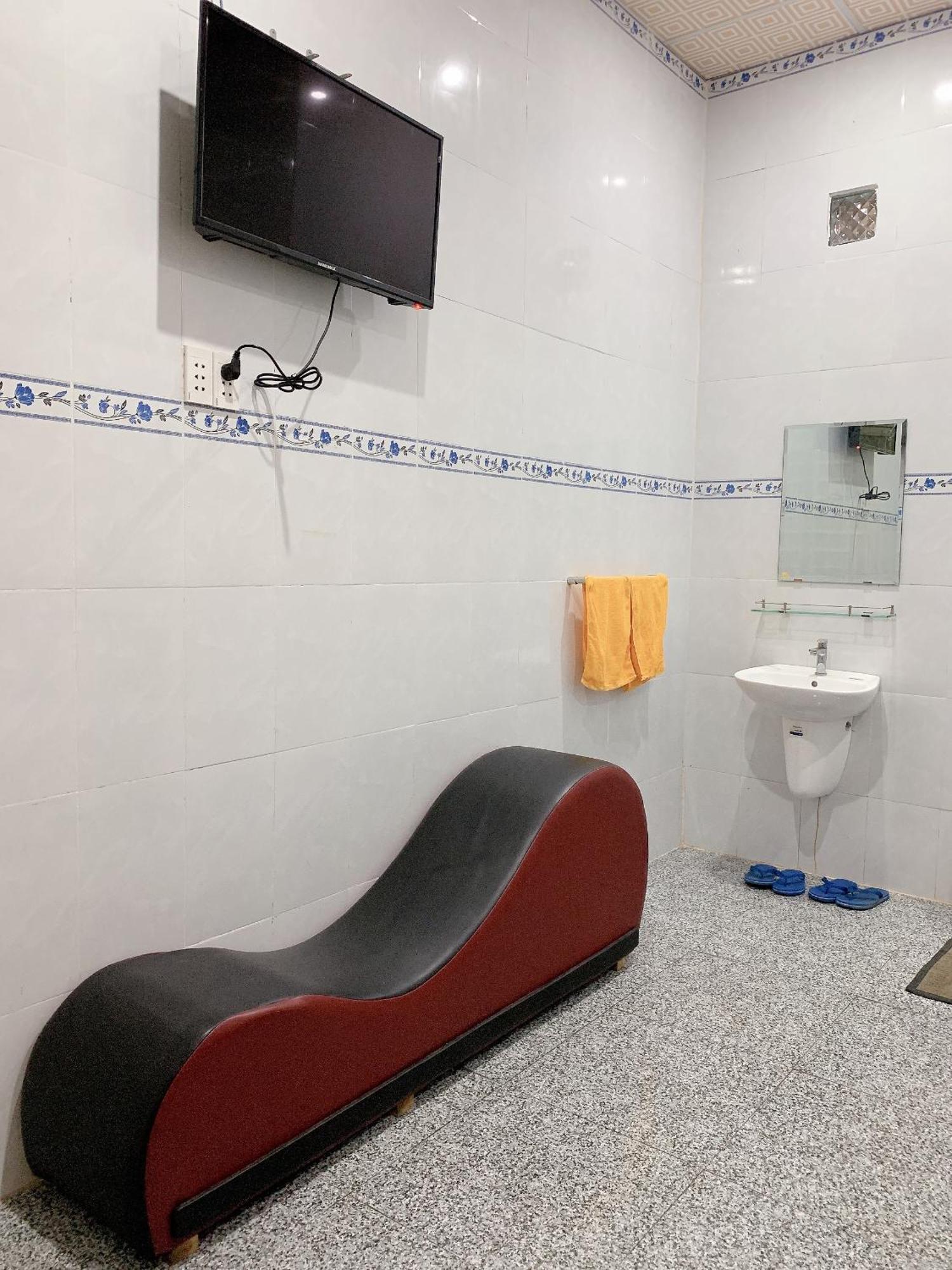 Hotel Nhà Nghỉ TáN PháT à Ap Thanh Son Extérieur photo